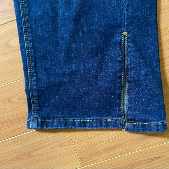 Gibson Latimer High Rise Crop Flare Jeans NWT - Picture 4 of 5